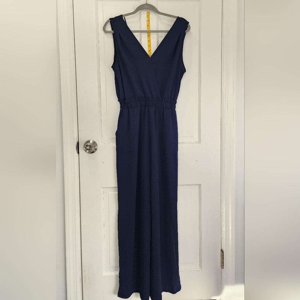 Elegant Navy Blue Sleeveless Jumpsuit